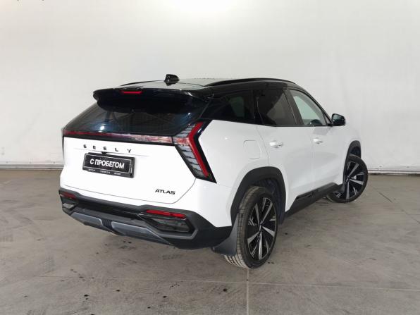 Geely Atlas II с пробегом 2024 года, цена 2 800 000 рублей, 10200 км, внедорожник, Автокод Объявления