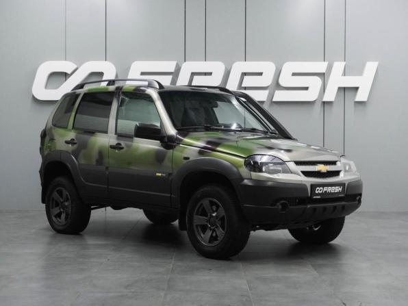Chevrolet Niva I Рестайлинг с пробегом 2017 года, цена 849 000 рублей, 127345 км, внедорожник, Автокод Объявления