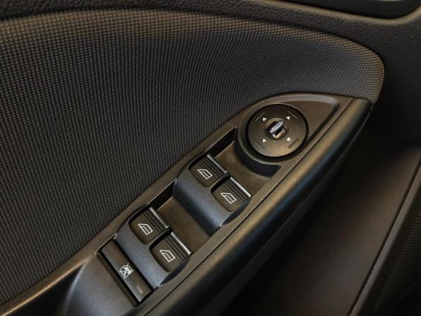 Ford Focus III с пробегом 2012 года, цена 879 000 рублей, 95203 км, хэтчбек, Автокод Объявления
