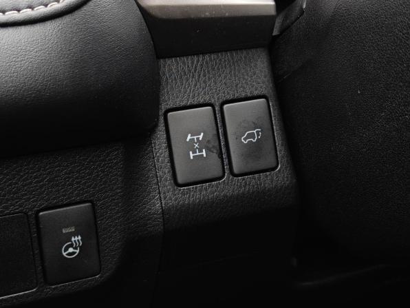 Toyota RAV4 IV (XA40) Рестайлинг с пробегом 2019 года, цена 2 570 000 рублей, 135319 км, внедорожник, Автокод Объявления