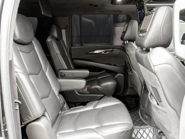Cadillac Escalade IV с пробегом 2016 года, цена 3 850 000 рублей, 247759 км, внедорожник, Автокод Объявления