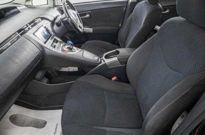Toyota Prius III Рестайлинг (XW30) с пробегом 2014 года, цена 1 199 000 рублей, 149000 км, лифтбек, Автокод Объявления