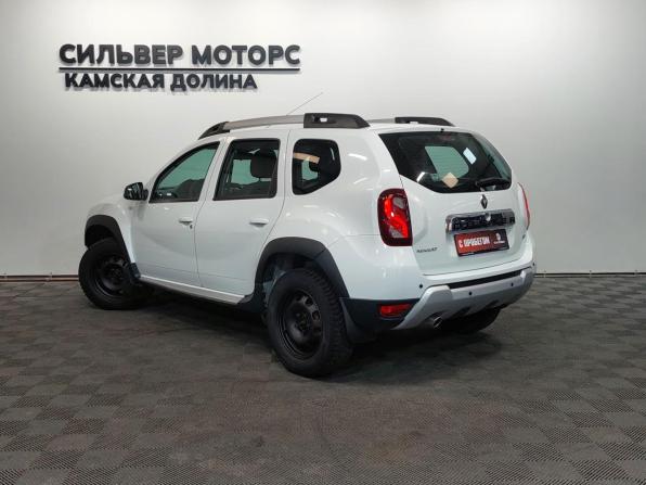 Renault Duster I Рестайлинг с пробегом 2017 года, цена 1 220 000 рублей, 197972 км, внедорожник, Автокод Объявления