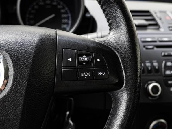 Mazda 3 II (BL) Рестайлинг с пробегом 2012 года, цена 1 325 000 рублей, 48212 км, седан, Автокод Объявления