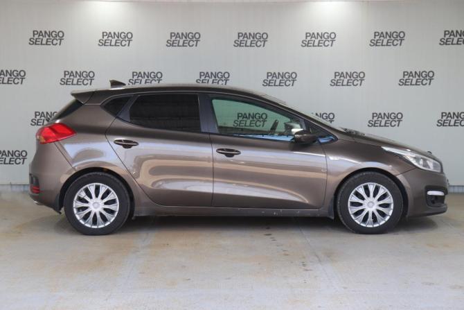 Kia Ceed II Рестайлинг с пробегом 2018 года, цена 997 000 рублей, 154000 км, хэтчбек, Автокод Объявления