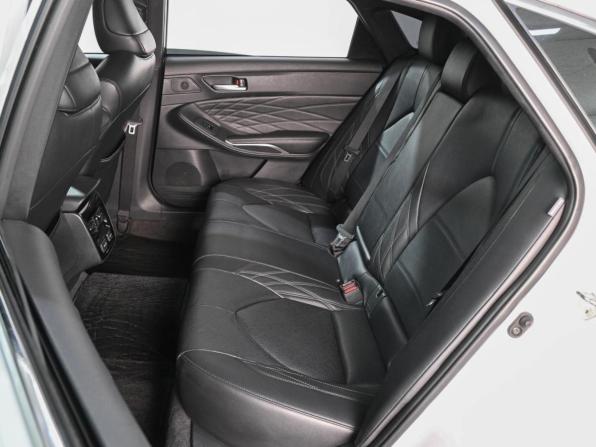 Toyota Avalon V с пробегом 2022 года, цена 3 399 000 рублей, 51529 км, седан, Автокод Объявления