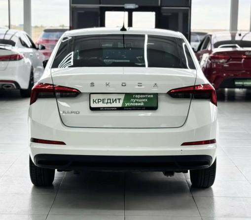 Skoda Rapid II с пробегом 2021 года, цена 1 549 000 рублей, 82000 км, лифтбек, Автокод Объявления