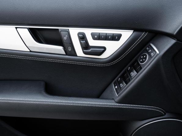 Mercedes-Benz C-Класс III (W204) Рестайлинг с пробегом 2011 года, цена 1 425 000 рублей, 138176 км, седан, Автокод Объявления