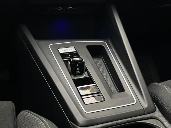 Volkswagen Golf VIII с пробегом 2021 года, цена 2 799 000 рублей, 43470 км, хэтчбек, Автокод Объявления