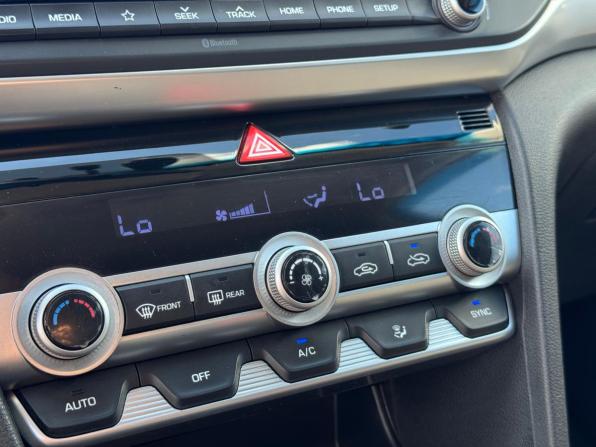 Hyundai Elantra VI (AD) Рестайлинг с пробегом 2020 года, цена 1 370 000 рублей, 160000 км, седан, Автокод Объявления