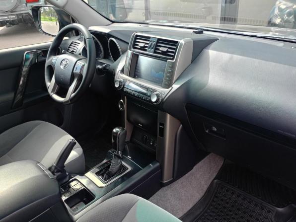 Toyota Land Cruiser Prado 150 Series с пробегом 2010 года, цена 2 423 000 рублей, 300046 км, внедорожник, Автокод Объявления