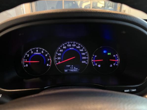 Hyundai Santa Fe II Рестайлинг с пробегом 2012 года, цена 1 240 000 рублей, 220292 км, внедорожник, Автокод Объявления
