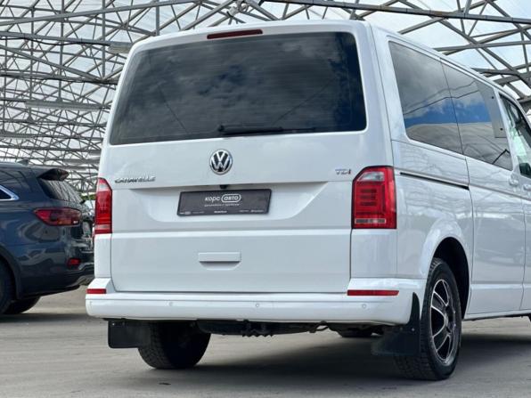 Volkswagen Caravelle T6 с пробегом 2016 года, цена 2 692 000 рублей, 267002 км, минивэн, Автокод Объявления