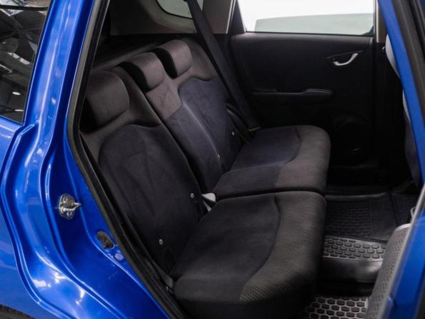 Honda Jazz II Рестайлинг с пробегом 2012 года, цена 989 000 рублей, 183226 км, хэтчбек, Автокод Объявления