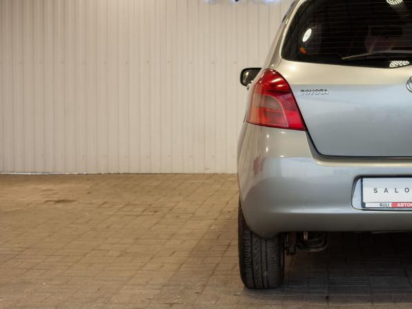 Toyota Yaris II с пробегом 2006 года, цена 450 000 рублей, 306857 км, хэтчбек, Автокод Объявления