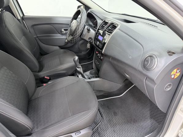 Renault Logan II с пробегом 2018 года, цена 710 000 рублей, 168670 км, седан, Автокод Объявления
