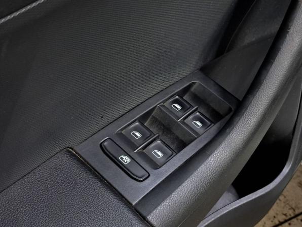 Skoda Rapid I с пробегом 2014 года, цена 820 000 рублей, 191034 км, лифтбек, Автокод Объявления