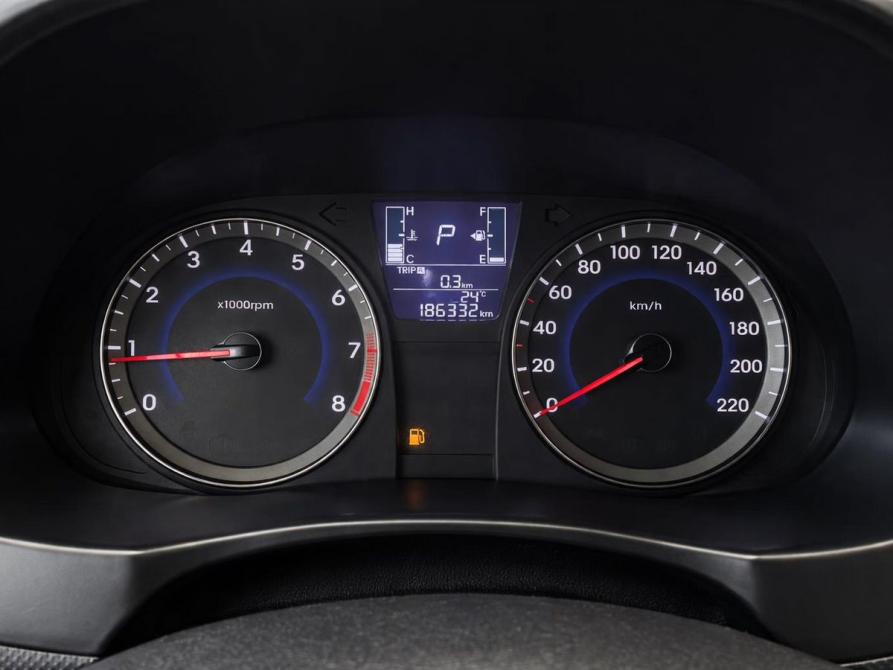 Hyundai Solaris I Рестайлинг Пермь  - изображение 4