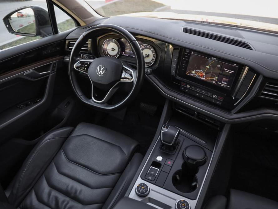 Volkswagen Touareg III Санкт-Петербург  - изображение 9