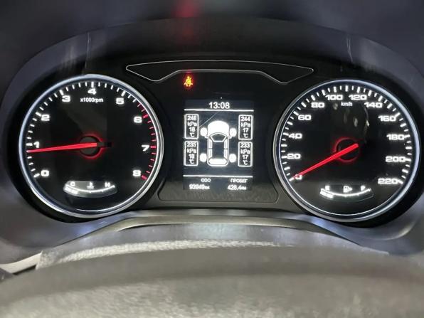 JAC J7 I с пробегом 2022 года, цена 1 145 000 рублей, 93940 км, лифтбек, Автокод Объявления
