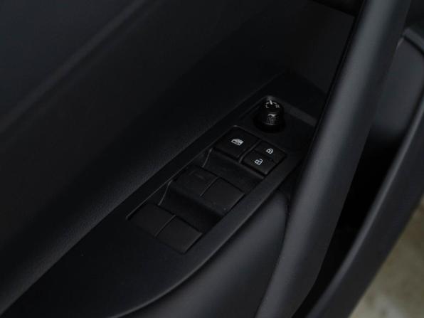 Toyota Corolla Cross I Рестайлинг с пробегом 2025 года, цена 4 177 434 рубля, 114 км, внедорожник, Автокод Объявления