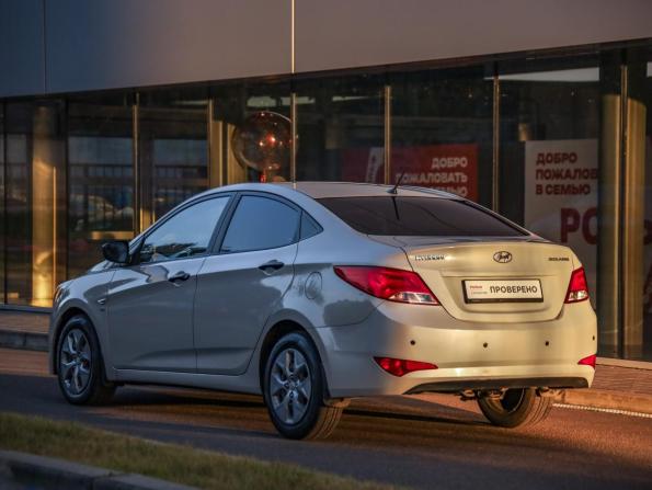 Hyundai Solaris I Рестайлинг с пробегом 2015 года, цена 889 777 рублей, 222000 км, седан, Автокод Объявления