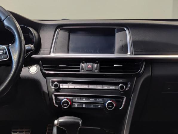 Kia Optima IV Рестайлинг с пробегом 2018 года, цена 1 799 000 рублей, 191344 км, седан, Автокод Объявления
