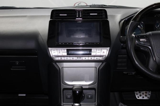 Toyota Land Cruiser Prado 150 Series Рестайлинг 2 с пробегом 2018 года, цена 4 400 000 рублей, 70736 км, внедорожник, Автокод Объявления
