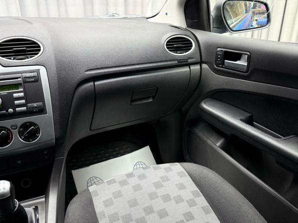 Ford Focus II с пробегом 2005 года, цена 449 000 рублей, 227411 км, хэтчбек, Автокод Объявления