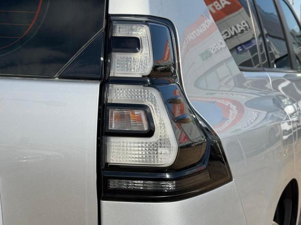 Toyota Land Cruiser Prado 150 Series Рестайлинг 3 с пробегом 2020 года, цена 6 090 000 рублей, 85200 км, внедорожник, Автокод Объявления
