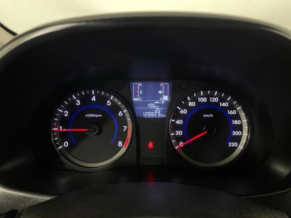 Hyundai Solaris I Рестайлинг с пробегом 2014 года, цена 829 000 рублей, 128821 км, хэтчбек, Автокод Объявления