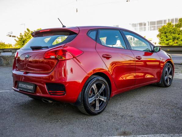 Kia Ceed II Рестайлинг с пробегом 2015 года, цена 1 368 000 рублей, 74214 км, хэтчбек, Автокод Объявления
