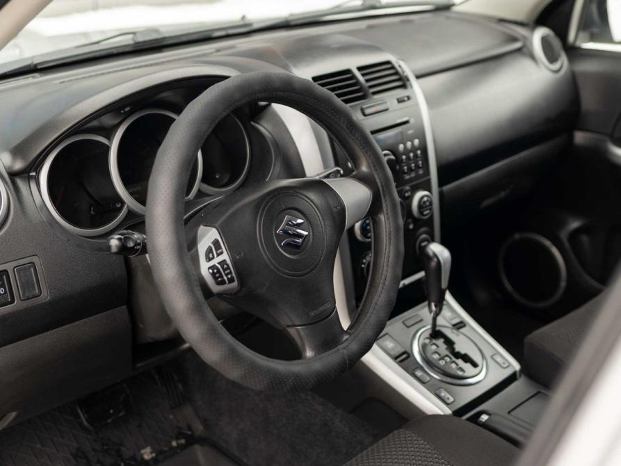Suzuki Grand Vitara II Рестайлинг Новосибирск  - изображение 11