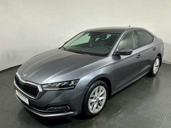 Skoda Octavia IV (A8) с пробегом 2020 года, цена 2 090 000 рублей, 182078 км, лифтбек, Автокод Объявления