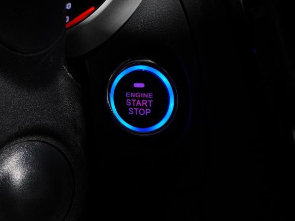 Nissan Juke I с пробегом 2013 года, цена 1 099 000 рублей, 141765 км, внедорожник, Автокод Объявления