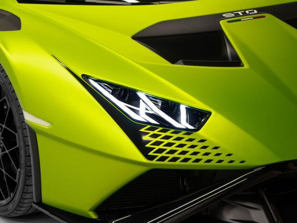 Lamborghini Huracán I Рестайлинг с пробегом 2024 года, цена 39 990 000 рублей, 88 км, купе, Автокод Объявления