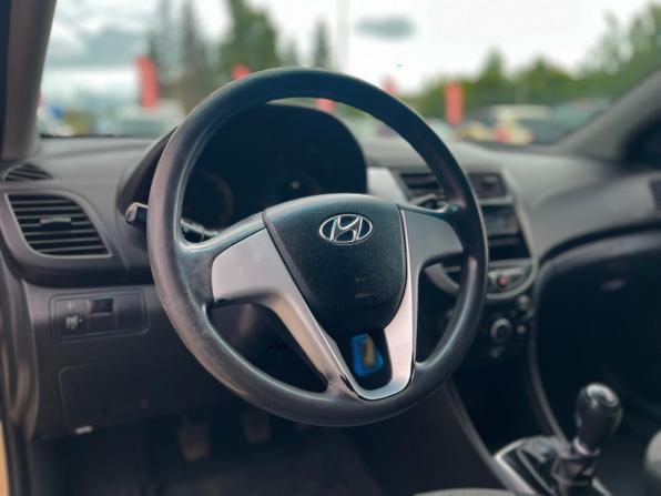 Hyundai Solaris I с пробегом 2013 года, цена 770 000 рублей, 130710 км, седан, Автокод Объявления