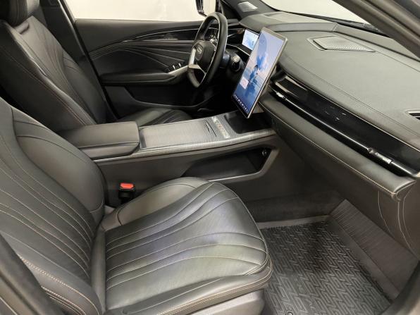 Geely Preface I с пробегом 2024 года, цена 2 470 000 рублей, 28772 км, седан, Автокод Объявления
