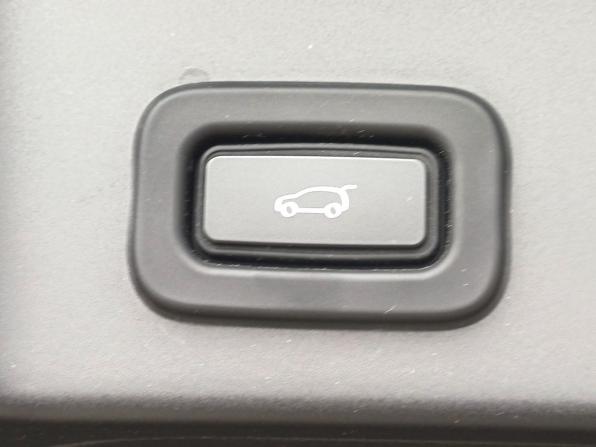 Land Rover Range Rover Evoque II с пробегом 2022 года, цена 4 399 000 рублей, 53000 км, внедорожник, Автокод Объявления