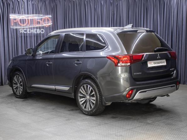 Mitsubishi Outlander III Рестайлинг 2 с пробегом 2018 года, цена 1 598 000 рублей, 160856 км, внедорожник, Автокод Объявления