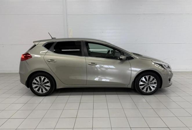 Kia Ceed II Рестайлинг с пробегом 2016 года, цена 1 285 000 рублей, 138884 км, хэтчбек, Автокод Объявления