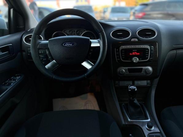 Ford Focus II Рестайлинг с пробегом 2008 года, цена 550 000 рублей, 314858 км, седан, Автокод Объявления