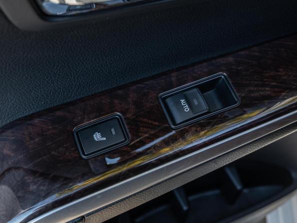 Toyota Camry VII (XV50) Рестайлинг с пробегом 2016 года, цена 1 795 000 рублей, 193145 км, седан, Автокод Объявления