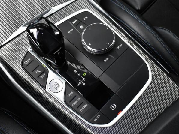 BMW 3 серии VII (G2x) с пробегом 2019 года, цена 3 349 000 рублей, 96135 км, седан, Автокод Объявления