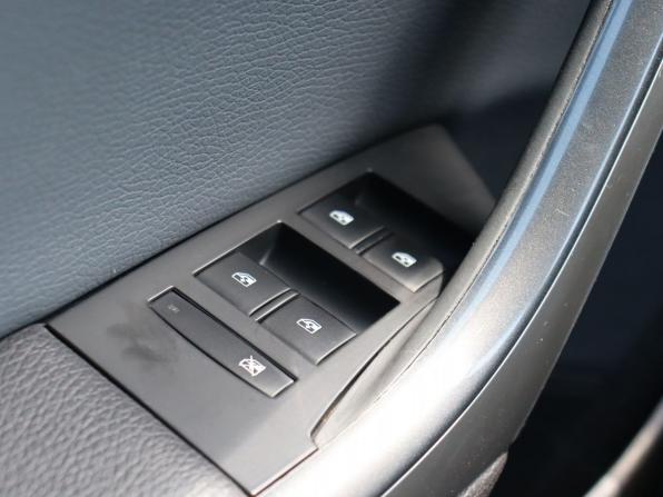 Opel Astra J Рестайлинг с пробегом 2013 года, цена 710 000 рублей, 266158 км, седан, Автокод Объявления