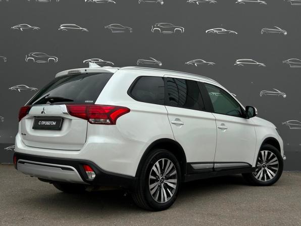 Mitsubishi Outlander III Рестайлинг 3 с пробегом 2021 года, цена 2 227 800 рублей, 151635 км, внедорожник, Автокод Объявления