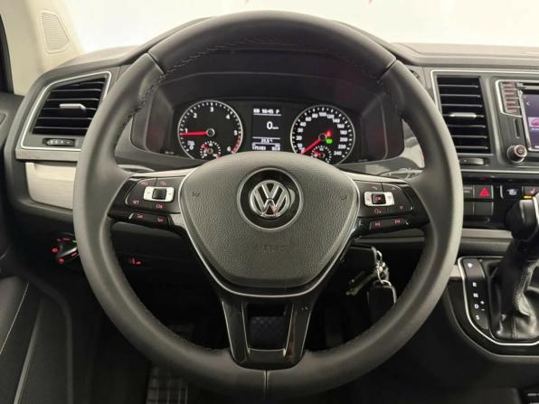 Volkswagen Multivan T6 с пробегом 2016 года, цена 3 299 000 рублей, 175174 км, минивэн, Автокод Объявления
