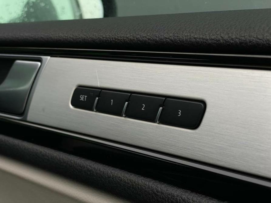 Volkswagen Touareg II Рестайлинг Санкт-Петербург  - изображение 11