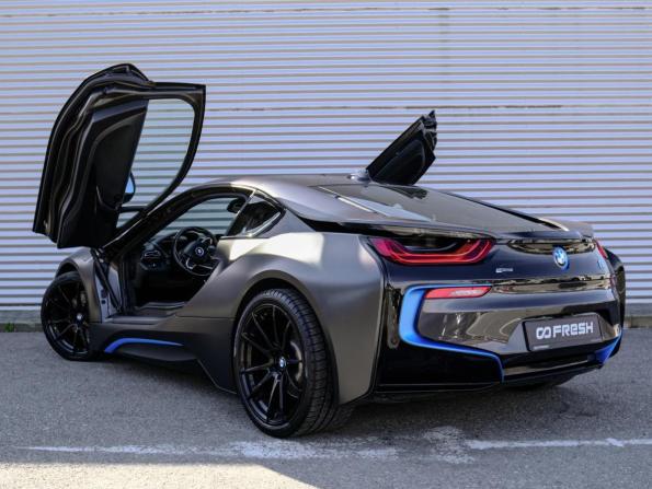 BMW i8 I с пробегом 2017 года, цена 7 299 000 рублей, 23814 км, купе, Автокод Объявления