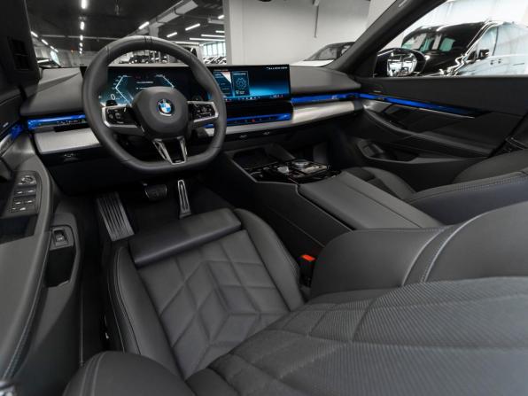 BMW 5 серии VIII (G60/G61/G68) с пробегом 2025 года, цена 7 600 000 рублей, 7277 км, седан, Автокод Объявления